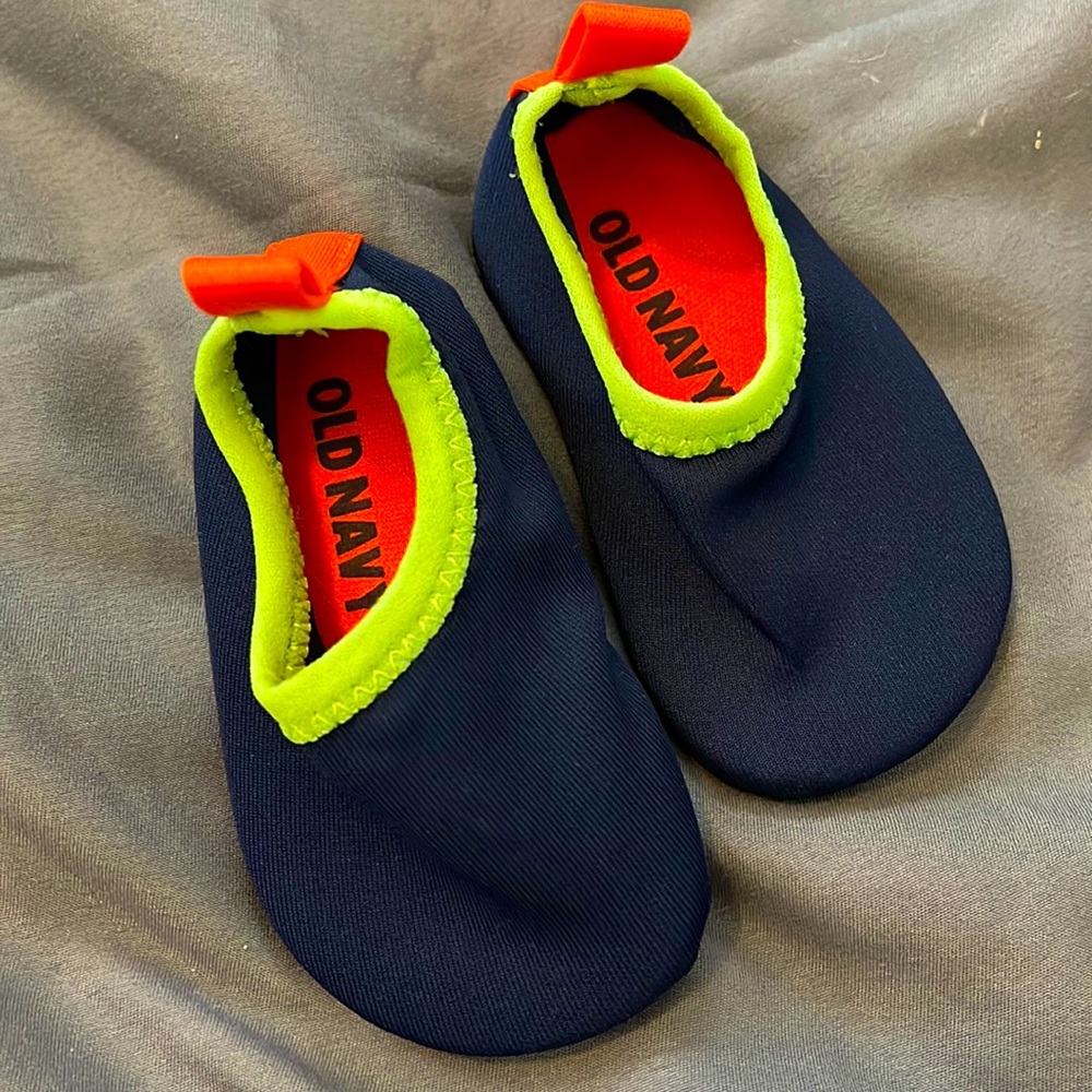 NEW! Infant Size 1 Water Shoes